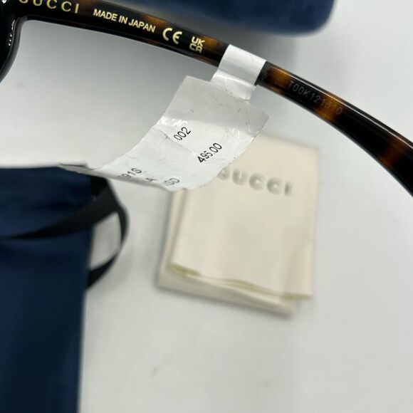 Gucci oval frame sunglasses. NWT. - Picture 6 of 10